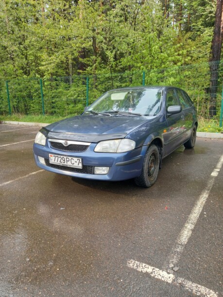 Mazda 323F, 2000 г.