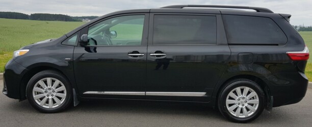 Toyota Sienna III (XL30), 7 мест, 2017 г.