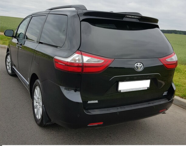 Toyota Sienna III (XL30), 7 мест, 2017 г.