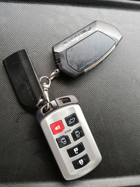 Toyota Sienna III (XL30), 7 мест, 2017 г.