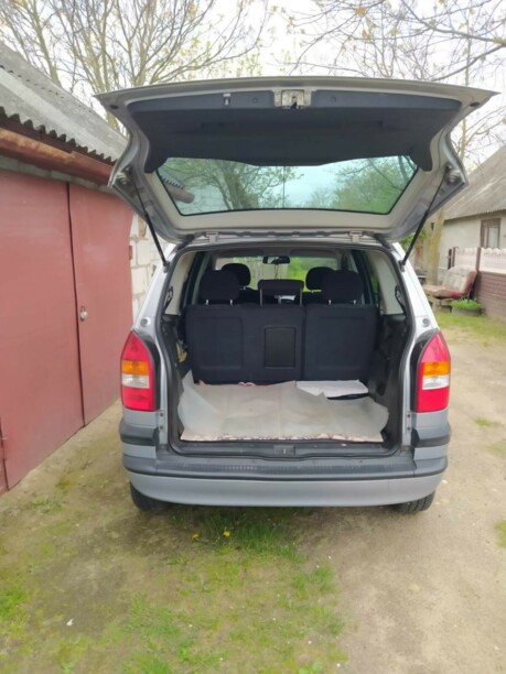 Opel Zafira A, 7 мест, 2000 г.