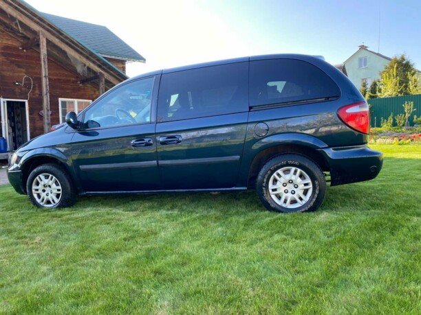 Dodge Caravan IV, 7 мест, 2005 г.