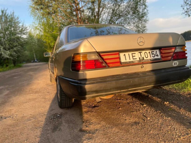 Mercedes-Benz E-Класс W124, S124, C124, A124, 1986 г.