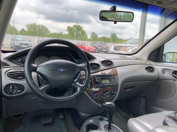 Ford Focus I · Рестайлинг, 2002 г.