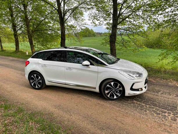Citroen DS5, 2012 г.