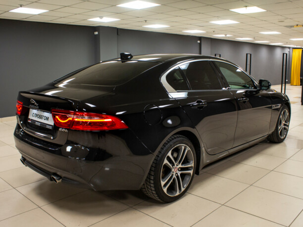 Jaguar XE, 2017 г.