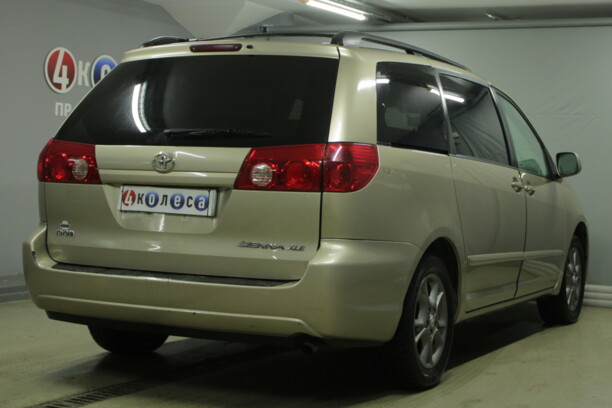 Toyota Sienna II (XL20) · Рестайлинг, 7 мест, 2006 г.