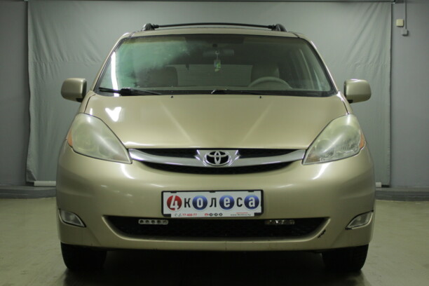 Toyota Sienna II (XL20) · Рестайлинг, 7 мест, 2006 г.
