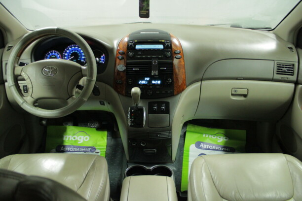 Toyota Sienna II (XL20) · Рестайлинг, 7 мест, 2006 г.