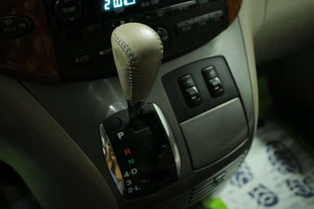 Toyota Sienna II (XL20) · Рестайлинг, 7 мест, 2006 г.
