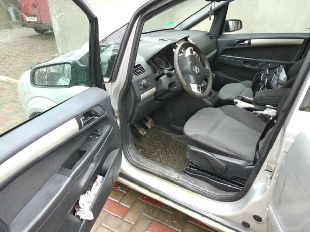 Opel Zafira B · Рестайлинг, 7 мест, 2009 г.