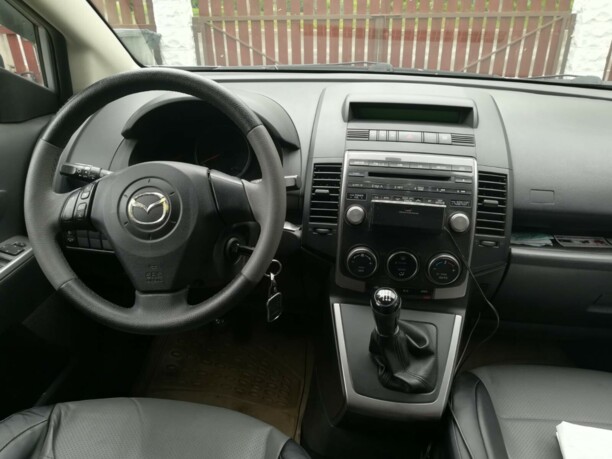Mazda 5 I · Рестайлинг, 7 мест, 2008 г.
