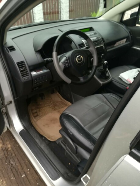 Mazda 5 I · Рестайлинг, 7 мест, 2008 г.