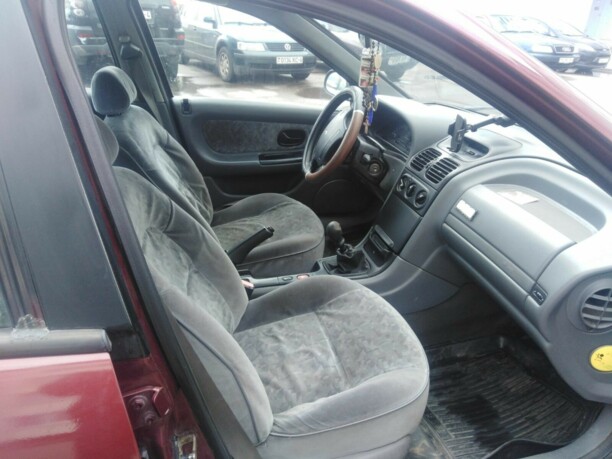 Renault Laguna I, 1995 г.
