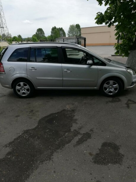 Opel Zafira B, 7 мест, 2006 г.