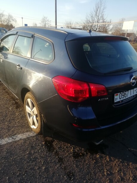 Opel Astra J, 2011 г.