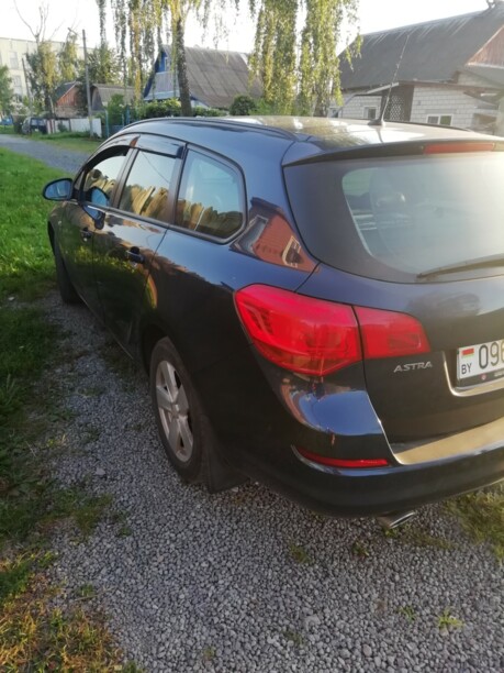 Opel Astra J, 2011 г.