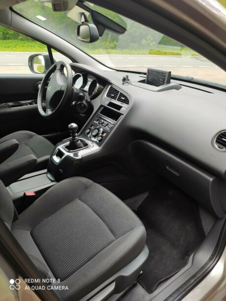 Peugeot 5008 I · Рестайлинг, 7 мест, 2016 г.