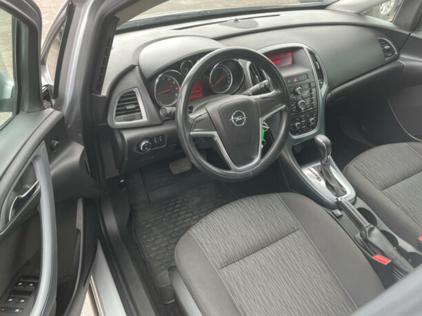 Opel Astra J, 2012 г.
