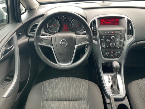Opel Astra J, 2012 г.