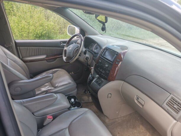 Toyota Sienna II (XL20), 7 мест, 2005 г.