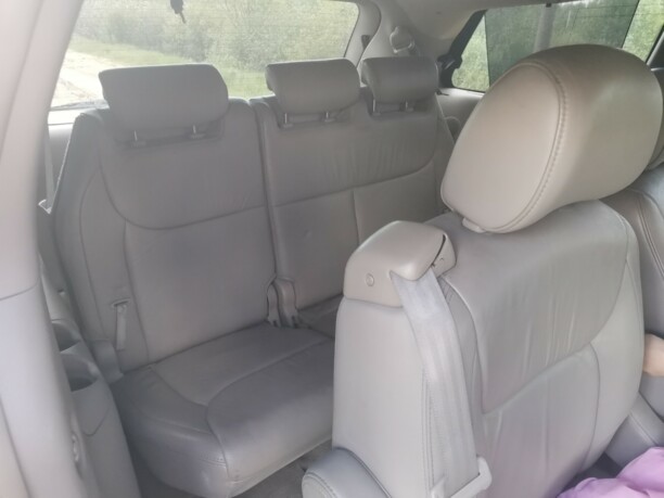 Toyota Sienna II (XL20), 7 мест, 2005 г.
