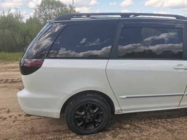 Toyota Sienna II (XL20), 7 мест, 2005 г.