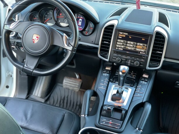 Porsche Cayenne 958, 2012 г.