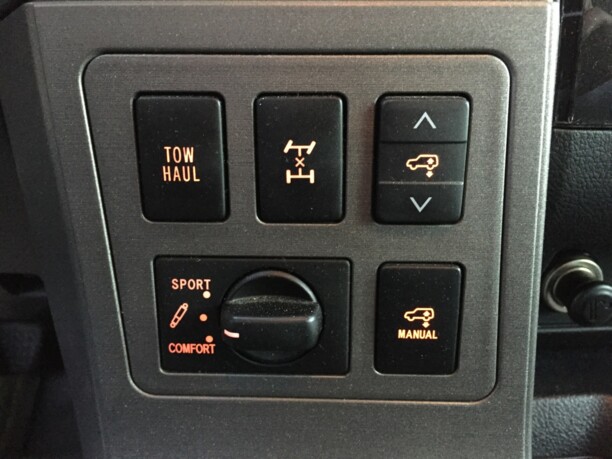 Toyota Sequoia II, 7 мест, 2010 г.