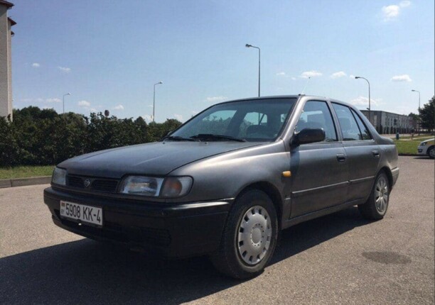 Nissan Sunny N14, 1995 г.