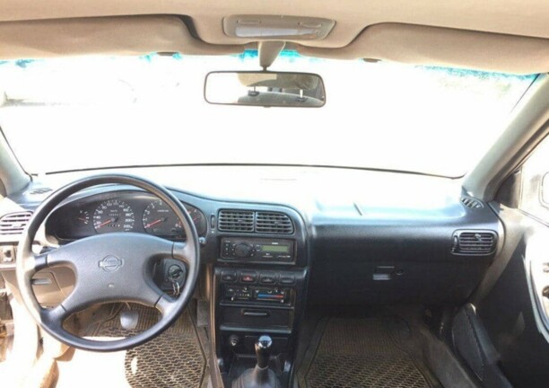 Nissan Sunny N14, 1995 г.