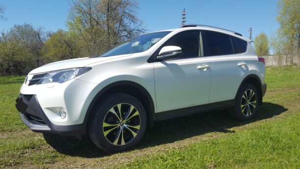 Toyota RAV4 IV (XA40), 5 мест, 2014 г.