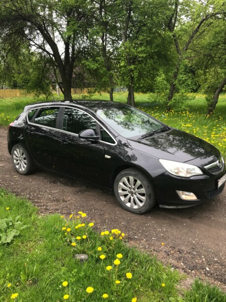 Opel Astra J, 2010 г.