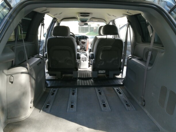 Chrysler Town and Country IV, 7 мест, 2003 г.
