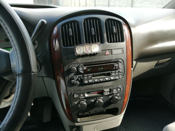 Chrysler Town and Country IV, 7 мест, 2003 г.
