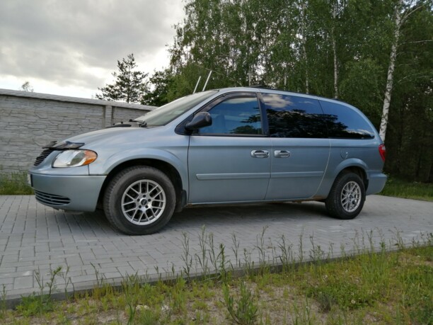 Chrysler Town and Country IV, 7 мест, 2003 г.