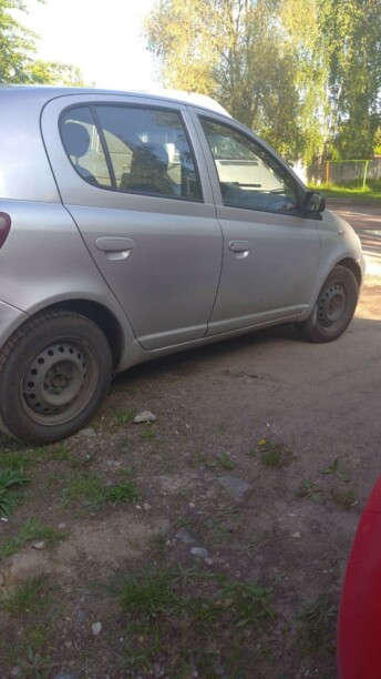 Toyota Yaris I (P1), 2001 г.