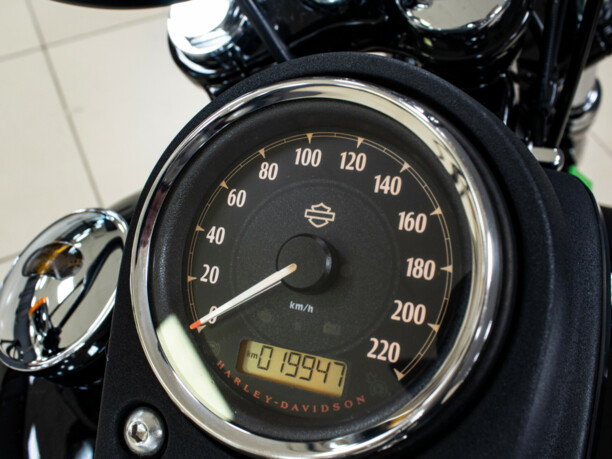 Harley-Davidson Dyna FXDB Street Bob 103, 2017 г.