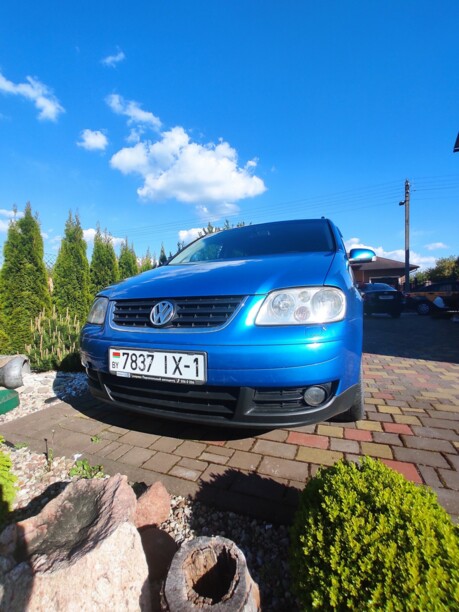 Volkswagen Touran I, 7 мест, 2005 г.