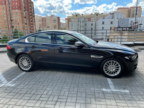 Jaguar XE, 2016 г.