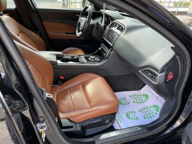 Jaguar XE, 2016 г.