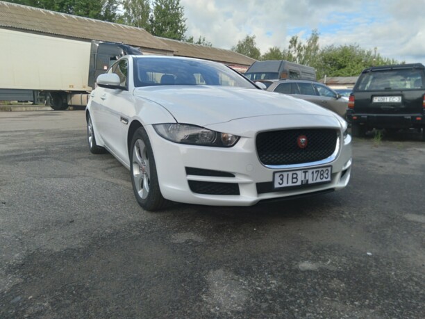 Jaguar XE, 2017 г.