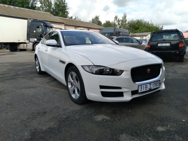 Jaguar XE, 2017 г.