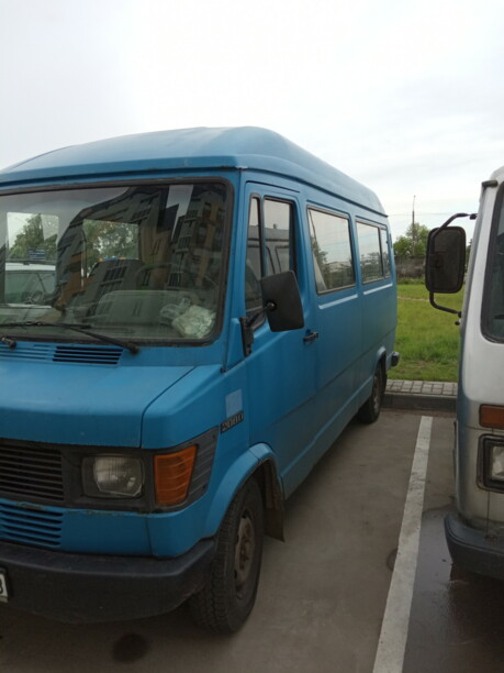 Mercedes-Benz T1 (207D-410D), 1990 г.