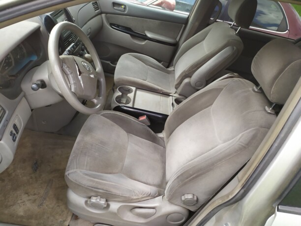 Toyota Sienna II (XL20), 7 мест, 2004 г.