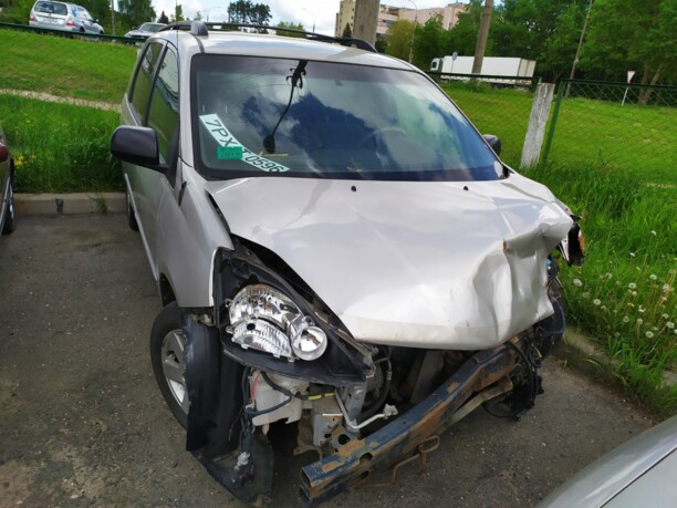 Toyota Sienna II (XL20), 7 мест, 2004 г.
