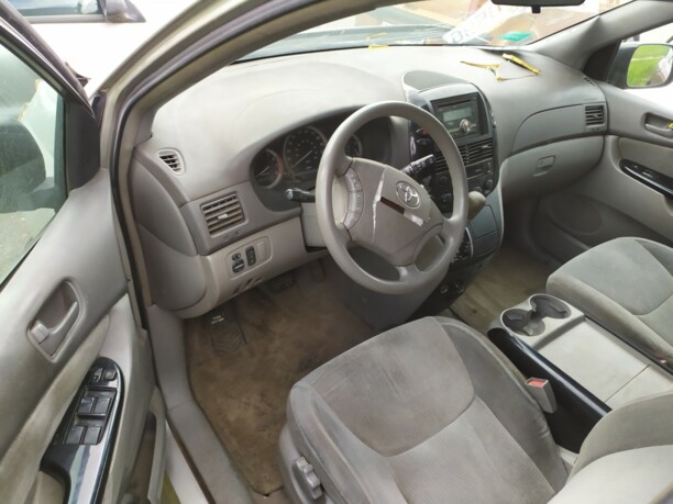 Toyota Sienna II (XL20), 7 мест, 2004 г.