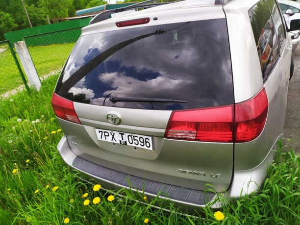 Toyota Sienna II (XL20), 7 мест, 2004 г.