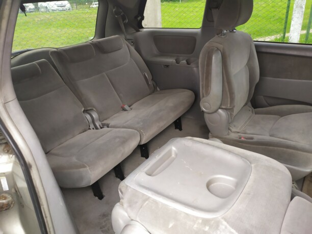 Toyota Sienna II (XL20), 7 мест, 2004 г.