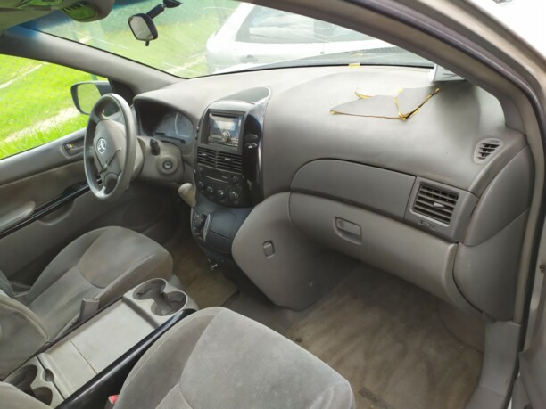 Toyota Sienna II (XL20), 7 мест, 2004 г.